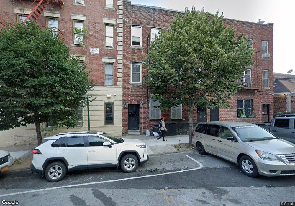 705 E 189th St, Bronx, NY 10458 - photo 1