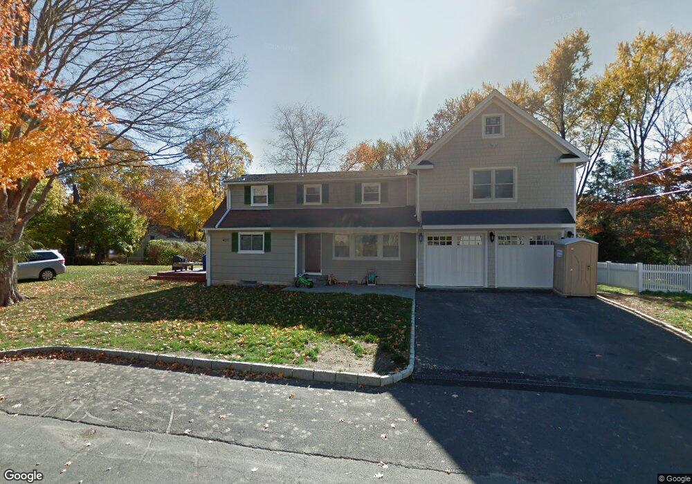 7 Loren Ln, Westport, CT 06880 - photo 1