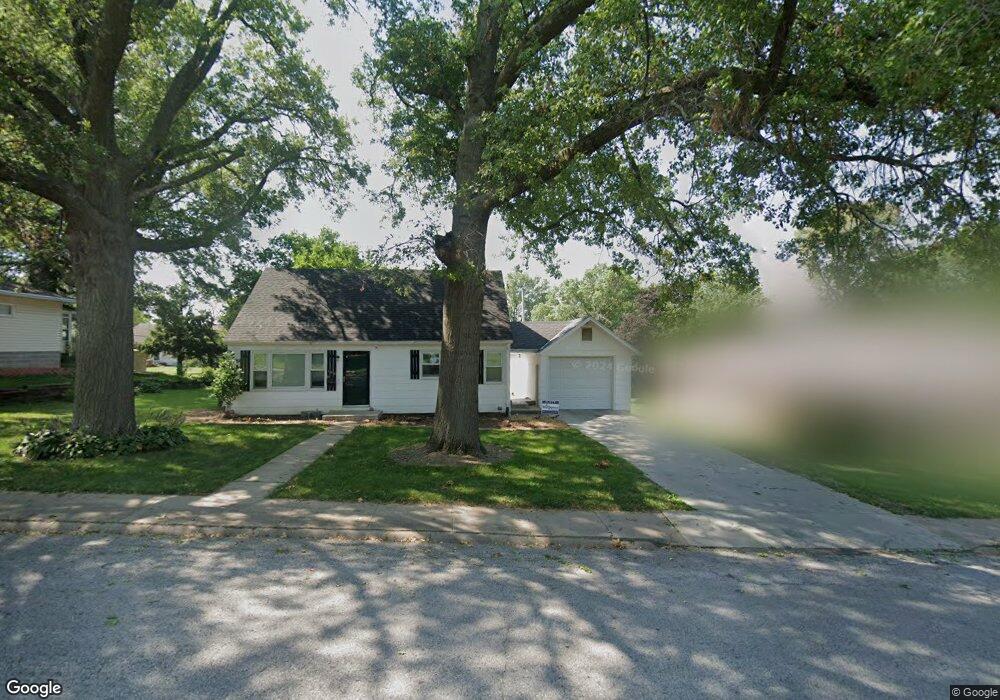 106 E Pioneer Ave, Shenandoah, IA 51601 - photo 1