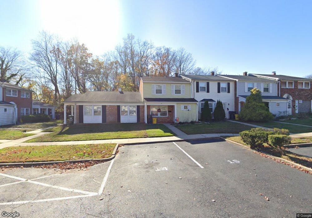 17 Roanoke Ct, Willingboro, NJ 08046 - photo 1