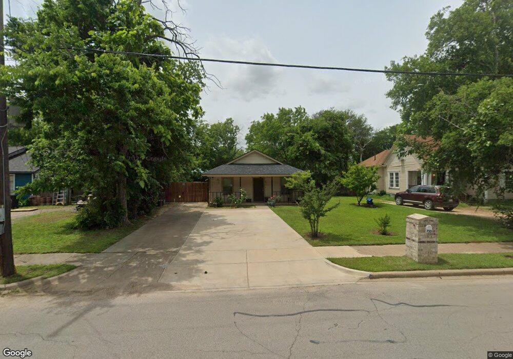 733 N Anglin St, Cleburne, TX 76031 - photo 1