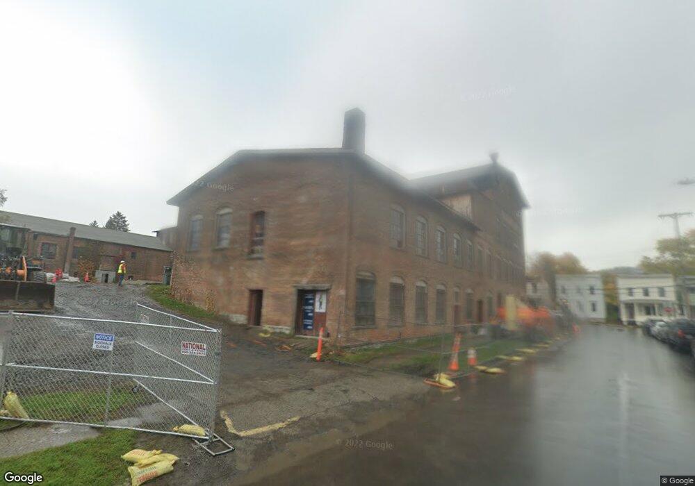 539 Prospect St, Hudson, NY 12534 - photo 1