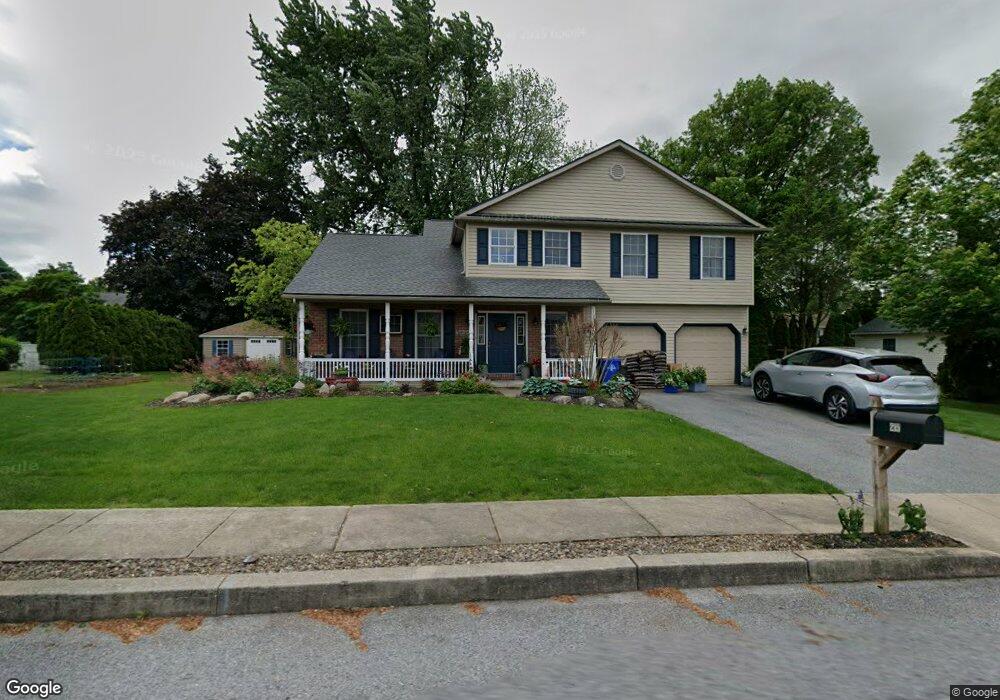 215 Mill Spring Rd, Womelsdorf, PA 19567 - photo 1