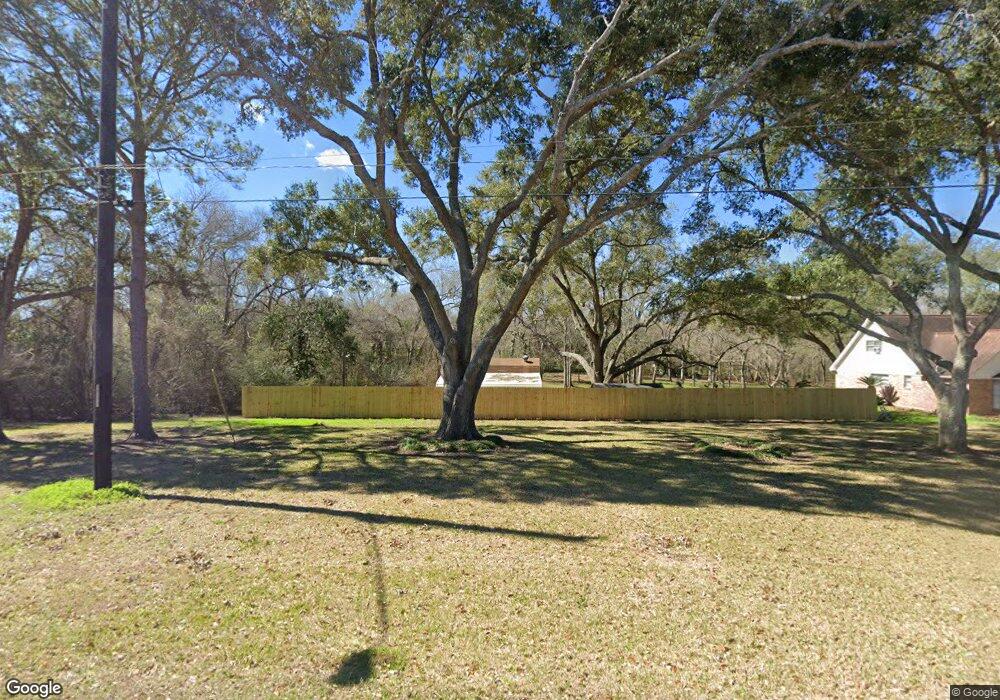 2008 Twin Oaks St, East Bernard, TX 77435 - photo 1