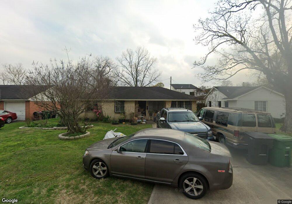 205 Floradora Ln, Houston, TX 77076 - photo 1