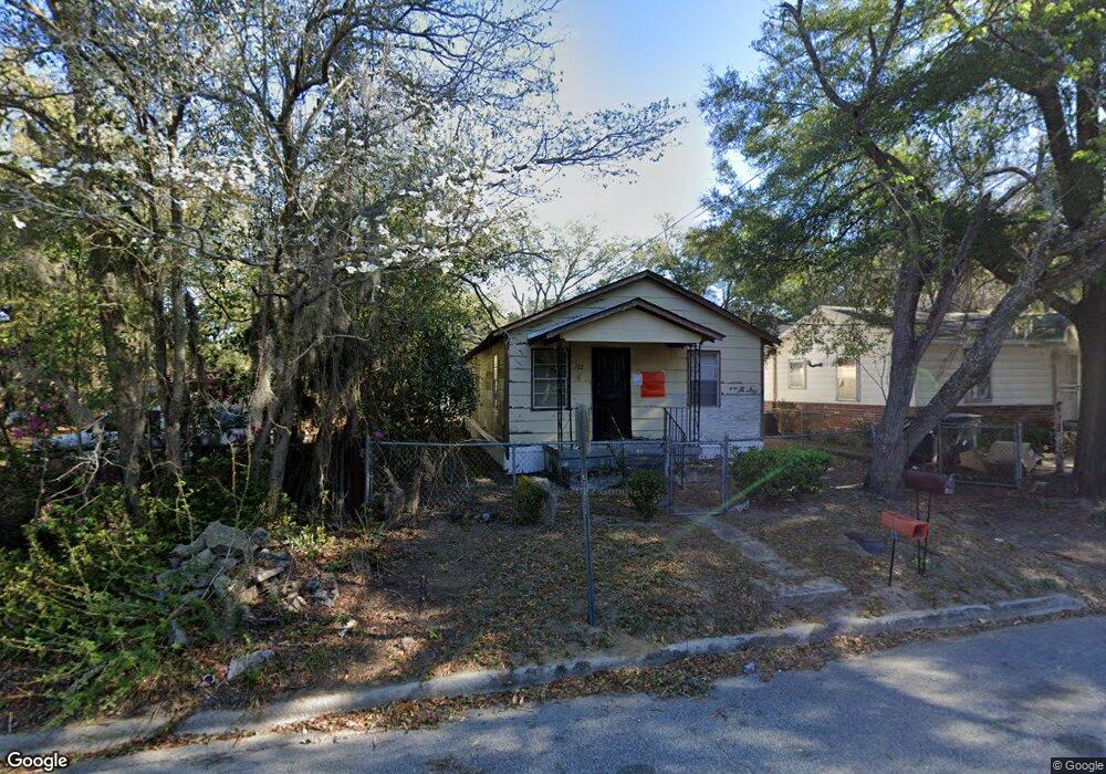 712 Dixon St, Savannah, GA 31405 - photo 1