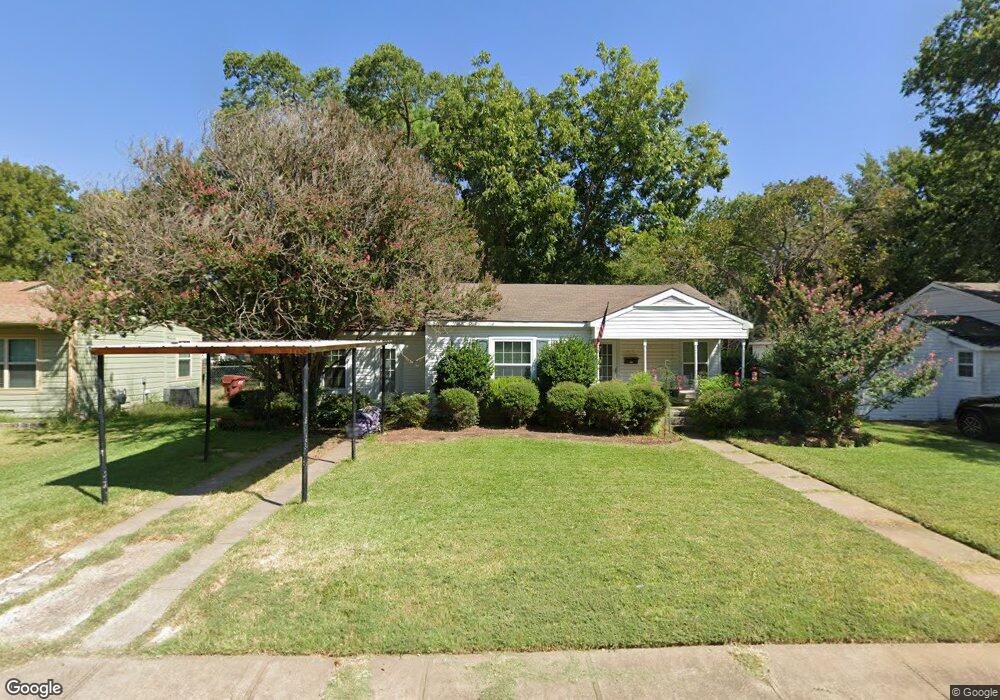 237 E Boyd St, Bonham, TX 75418 - photo 1