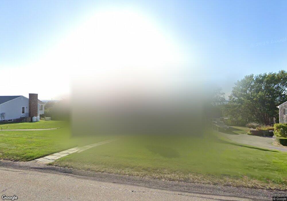 22 Algonquin Dr, Middletown, RI 02842 - photo 1