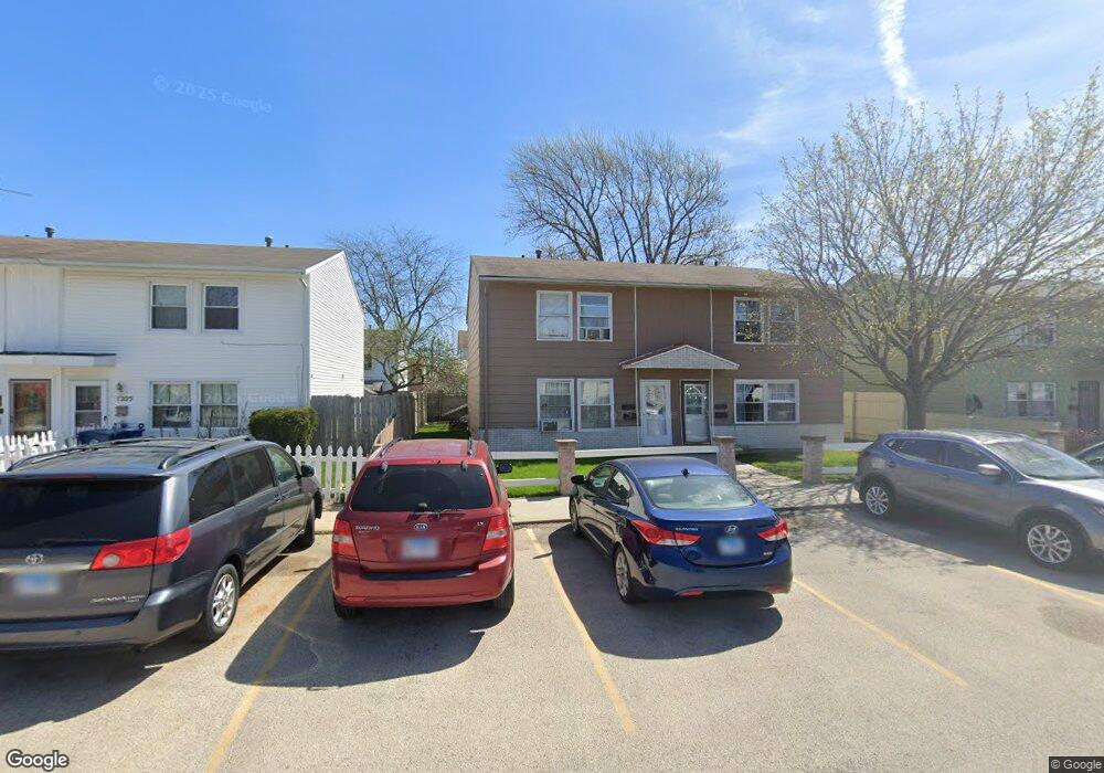 1209 Tobin Ct, Waukegan, IL 60085 - photo 1