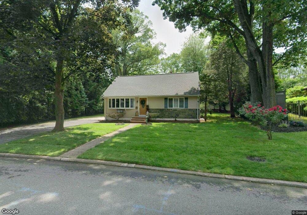 8 Evans Rd, Cresskill, NJ 07626 - photo 1