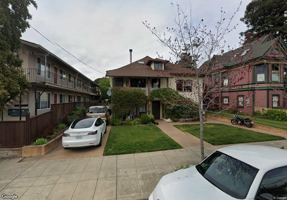 2121 Russell St, Berkeley, CA 94705 - photo 1