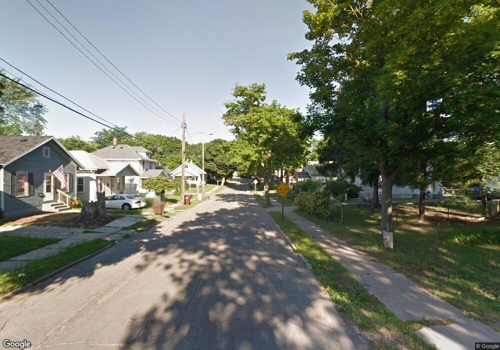 31 Beulah St, Lansing, MI 48910 - photo 1