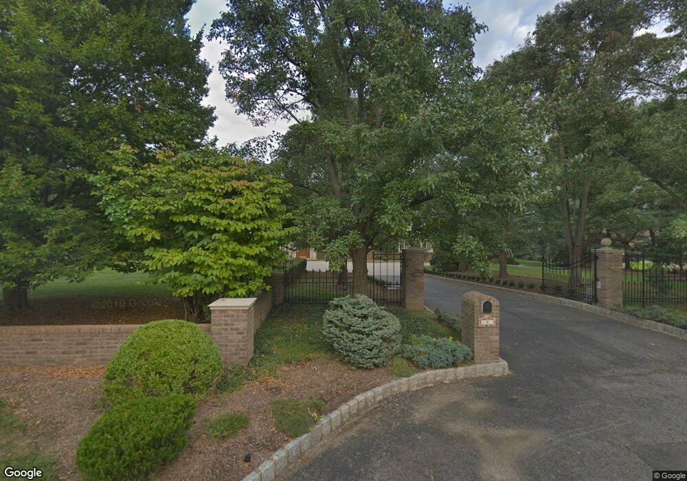 8 Toboggan Ridge Rd, Saddle River, NJ 07458 - photo 1