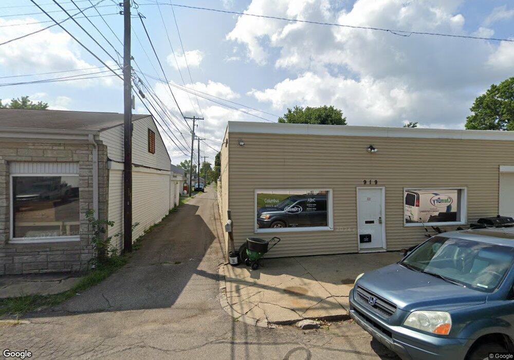 919 23rd St, Columbus, IN 47201 - photo 1