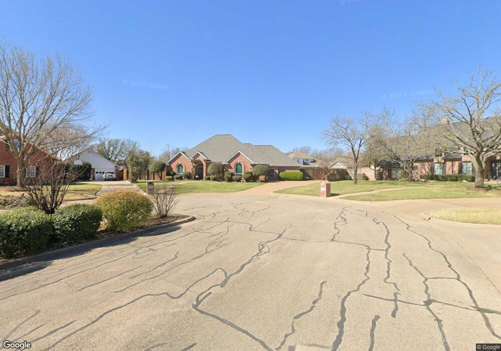 1104 Brook Ct, Cleburne, TX 76033 - photo 1