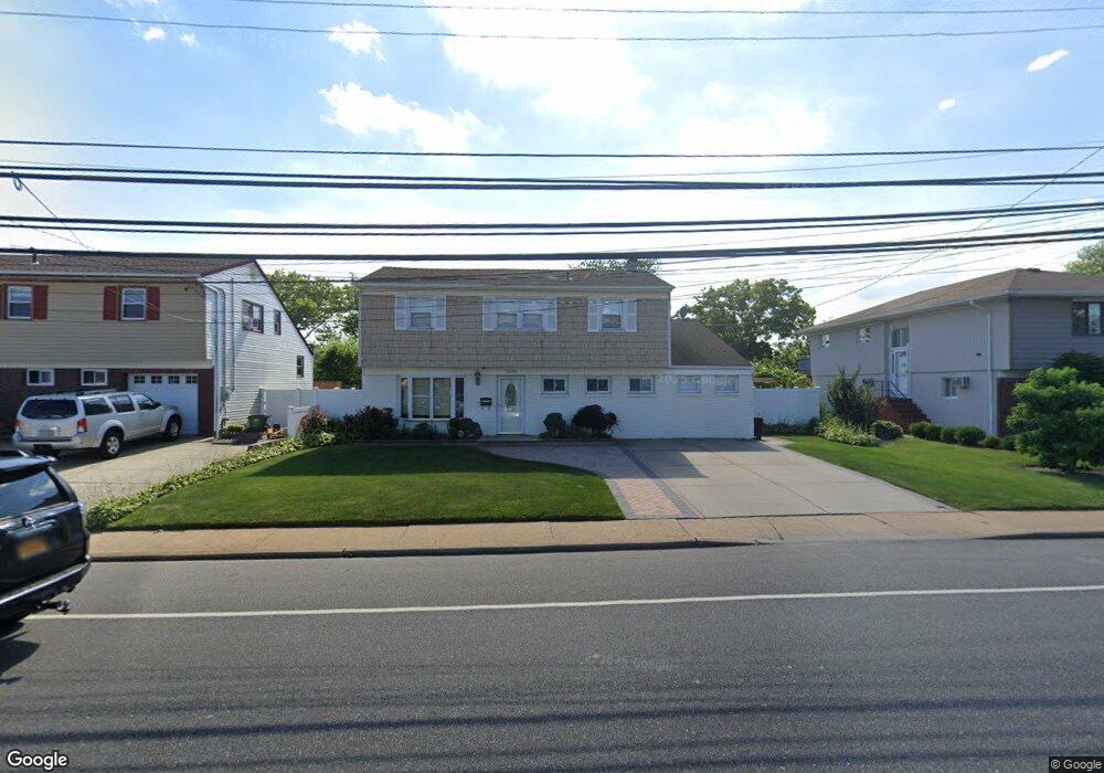 3400 Oceanside Rd, Oceanside, NY 11572 - photo 1
