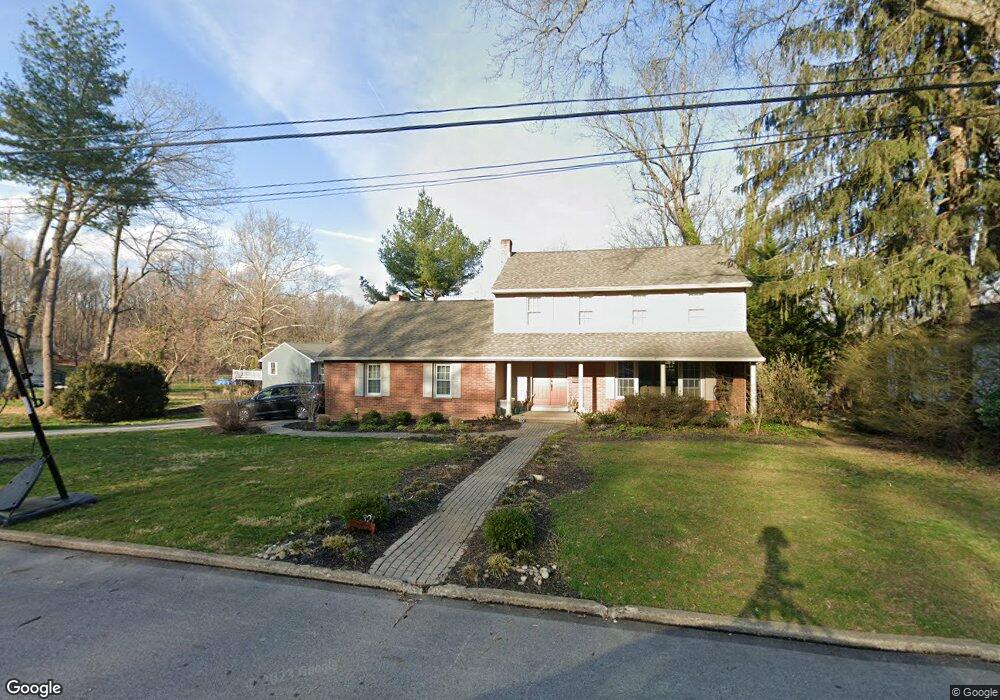 327 N Broad St, Kennett Square, PA 19348 - photo 1