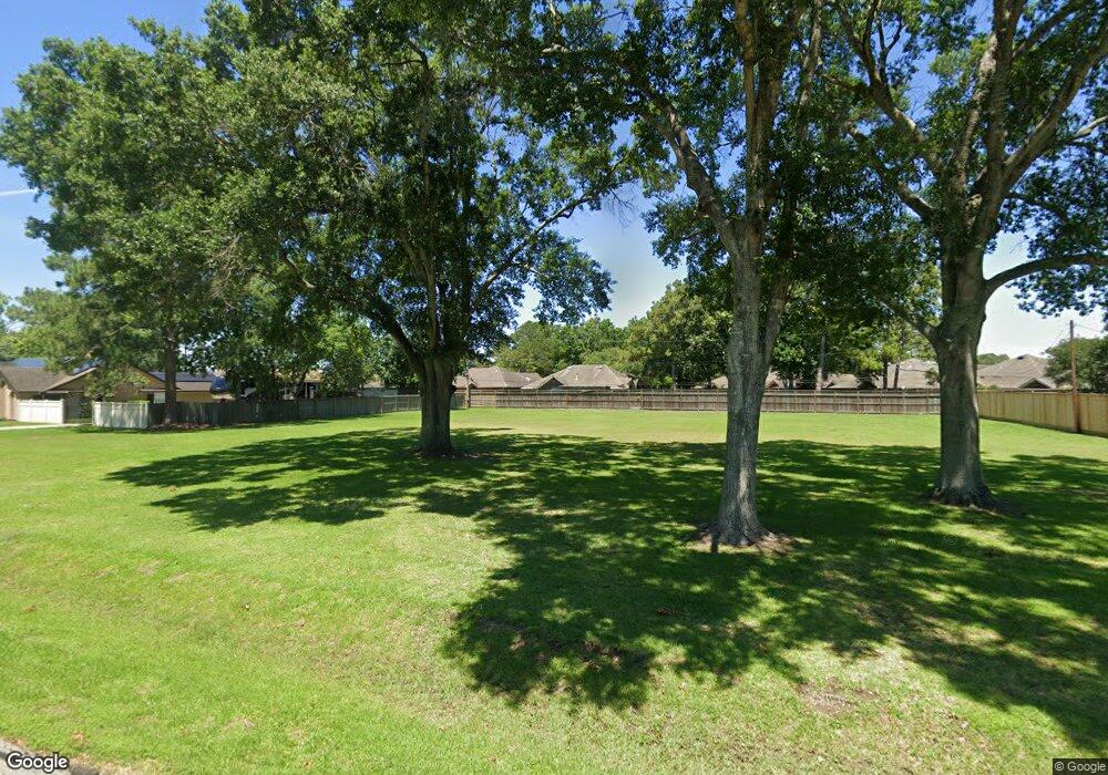 308 N Clear Creek Dr, Friendswood, TX 77546 - photo 1