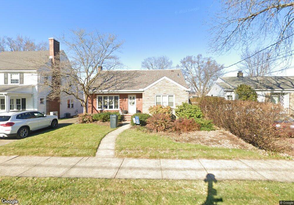 586 Meadowland Ave, Kingston, PA 18704 - photo 1