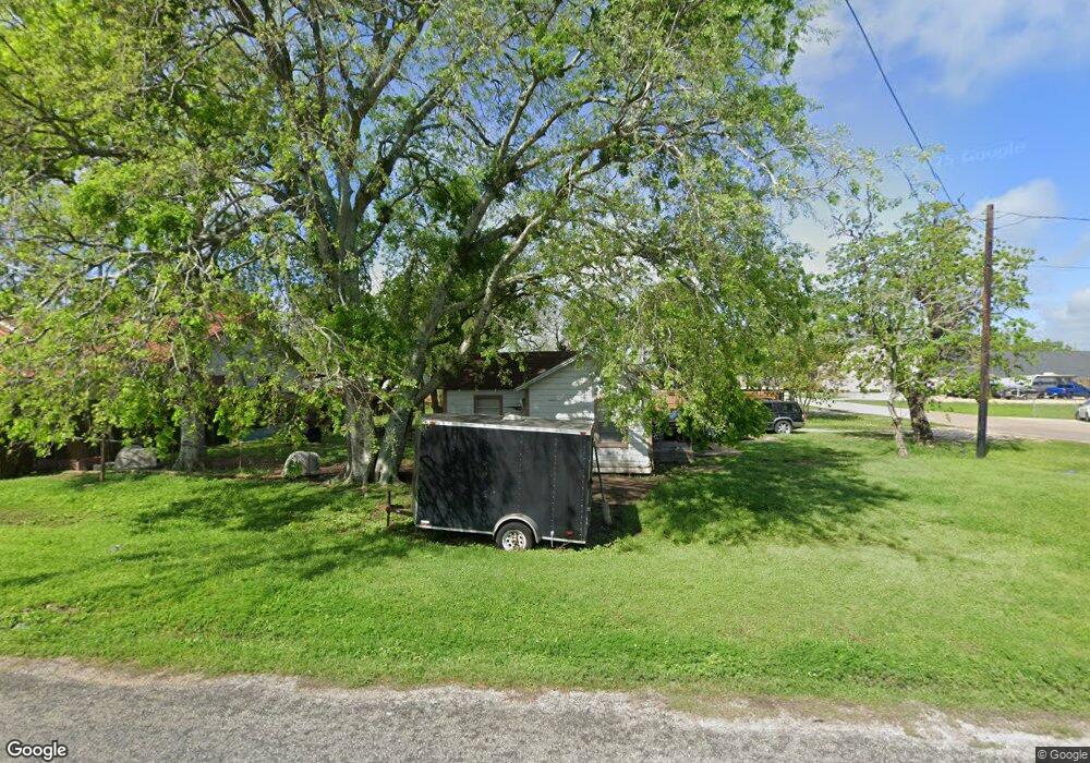 3420 6th St, Bay City, TX 77414 - photo 1