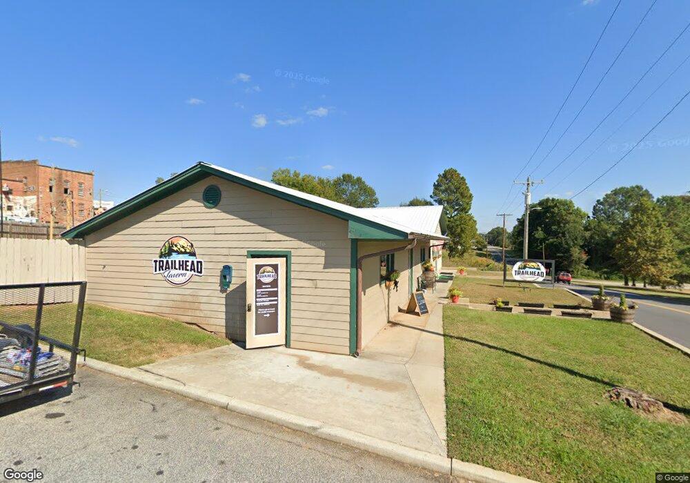 221 E South Broad St, Walhalla, SC 29691 - photo 1