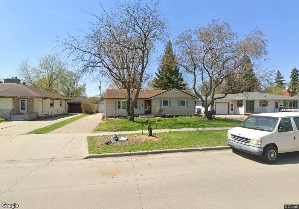 1723 5th St S, Fargo, ND 58103 - photo 1