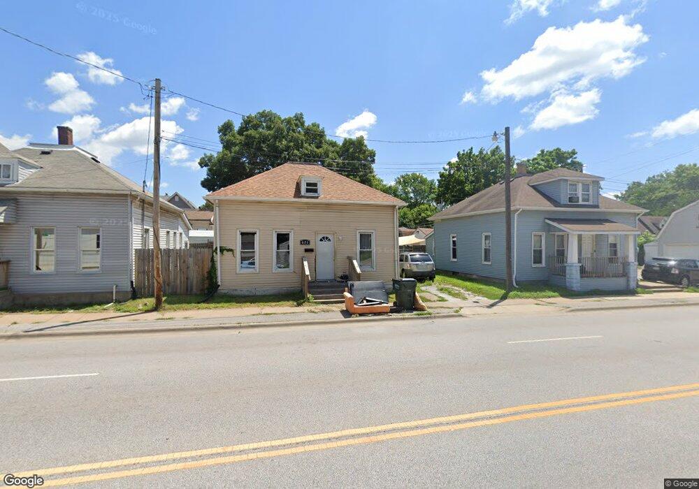 623 N Division St, Davenport, IA 52802 - photo 1