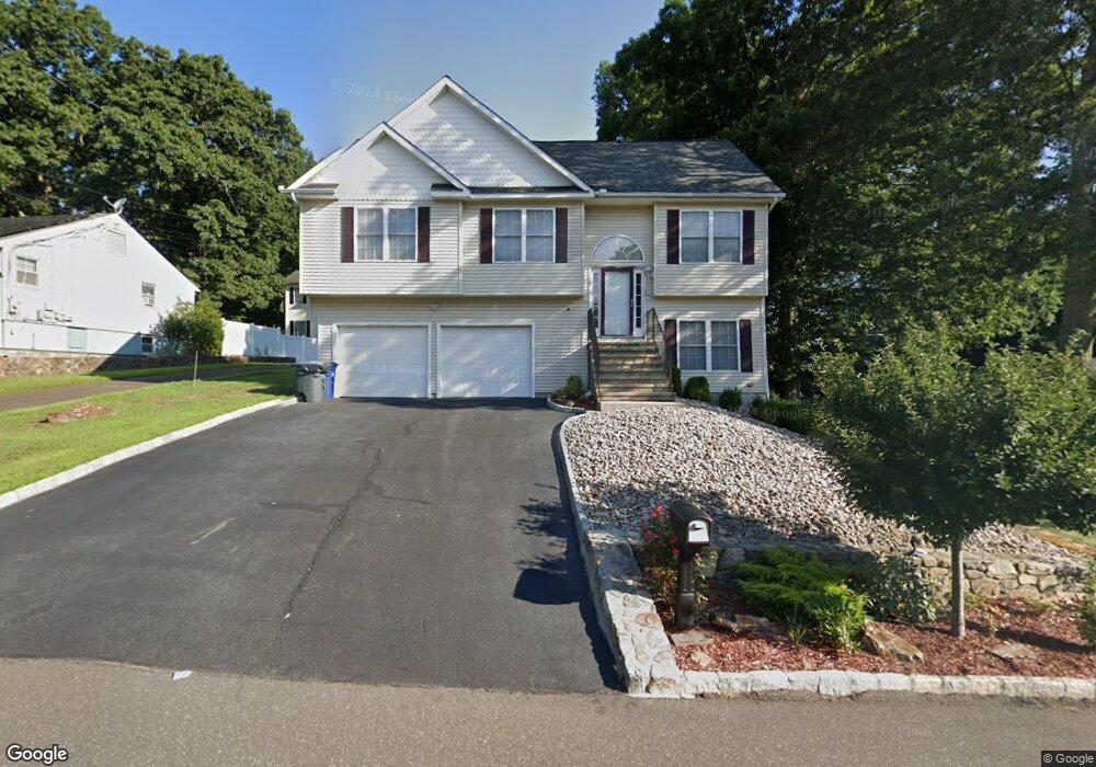 126 Edgemoor Rd, Bridgeport, CT 06606 - photo 1