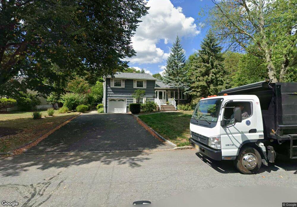 5 Bonnyview Dr, Livingston, NJ 07039 - photo 1