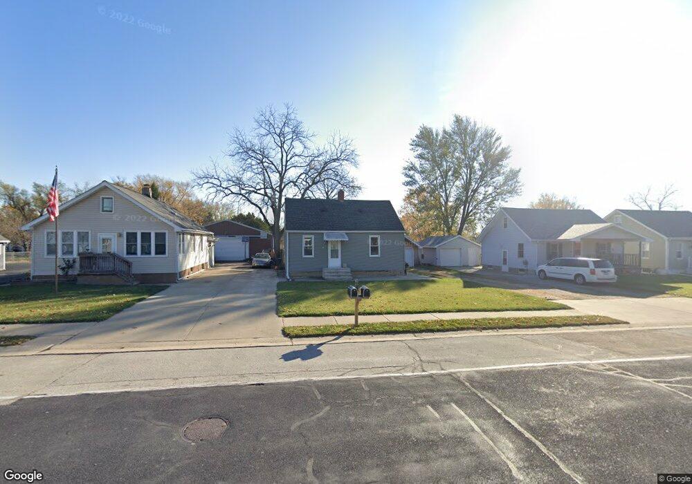 402 S Main St, Bellevue, IL 61604 - photo 1