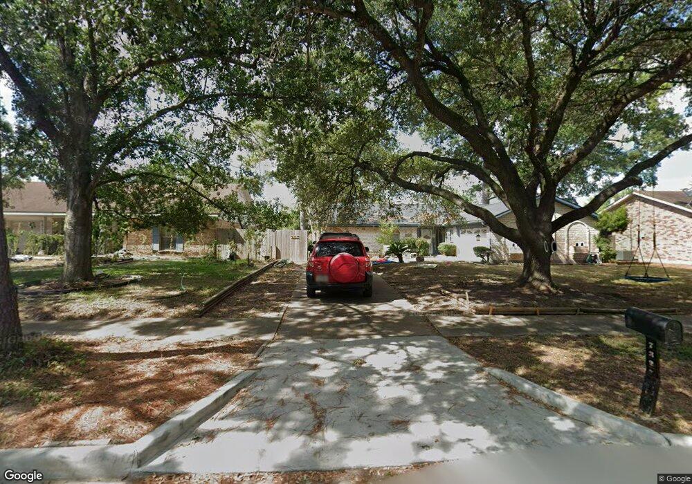 7327 Tall Pines Dr, Houston, TX 77088 - photo 1