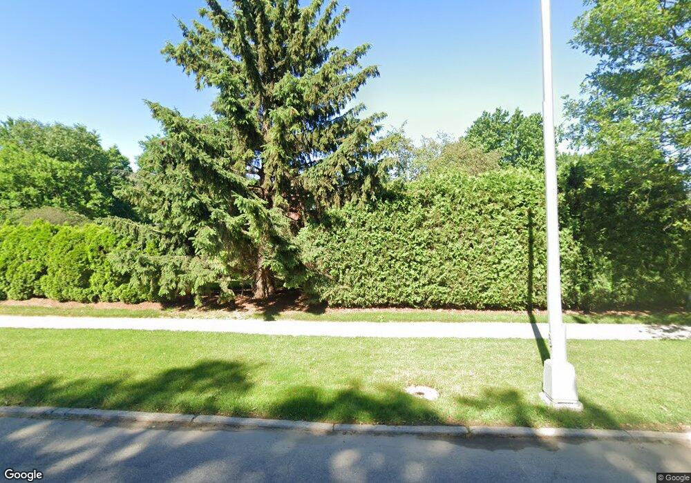 1001 Bishop Rd, Grosse Pointe Park, MI 48230 - photo 1