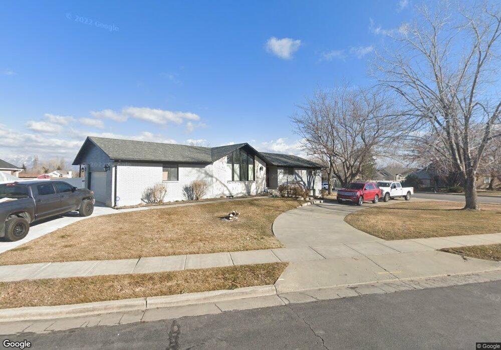 9977 S 3265 W, South Jordan, UT 84095 - photo 1