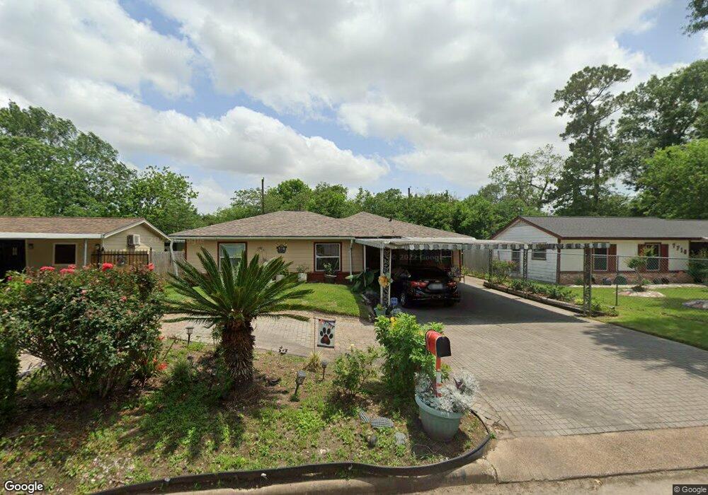 7714 Claiborne St, Houston, TX 77016 - photo 1