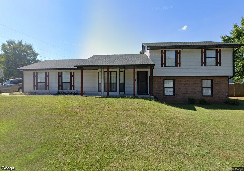 1993 Lown Farm Ln, Lithonia, GA 30058 - photo 1