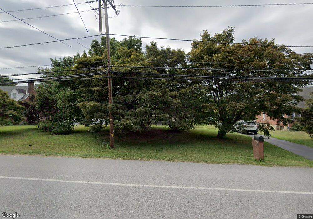 711 W Brookhaven Rd, Wallingford, PA 19086 - photo 1