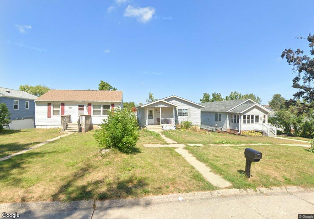 1138 20th Ave SW, Cedar Rapids, IA 52404 - photo 1