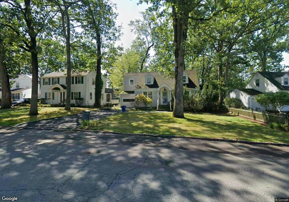 39 Lexington Dr, Livingston, NJ 07039 - photo 1