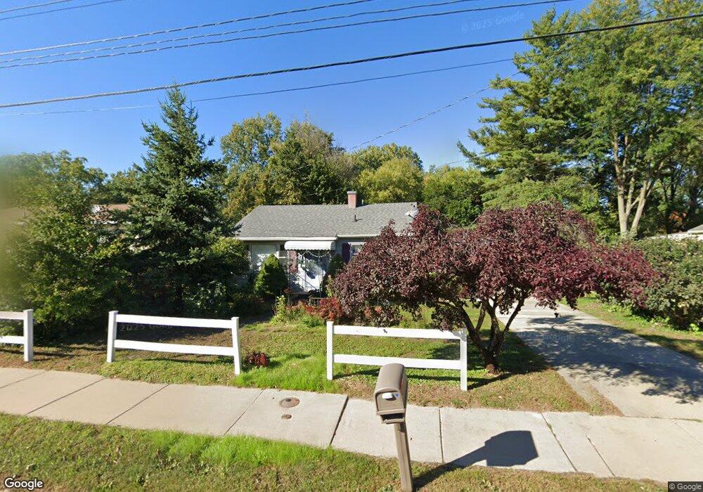 216 W Jolly Rd, Lansing, MI 48910 - photo 1