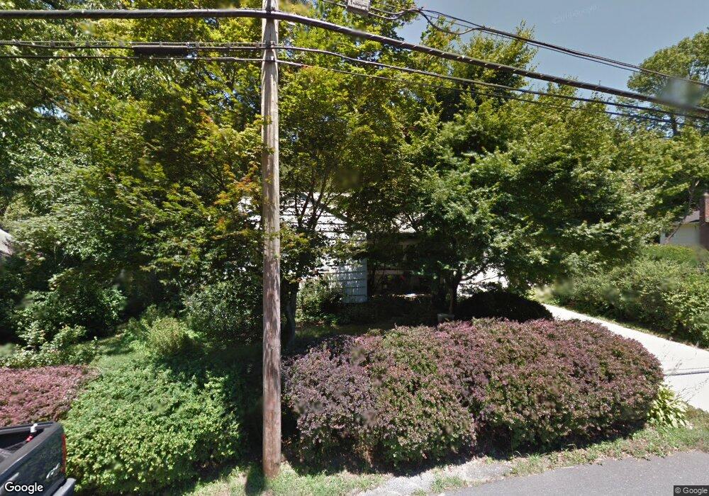 166 Landing Rd, Glen Cove, NY 11542 - photo 1