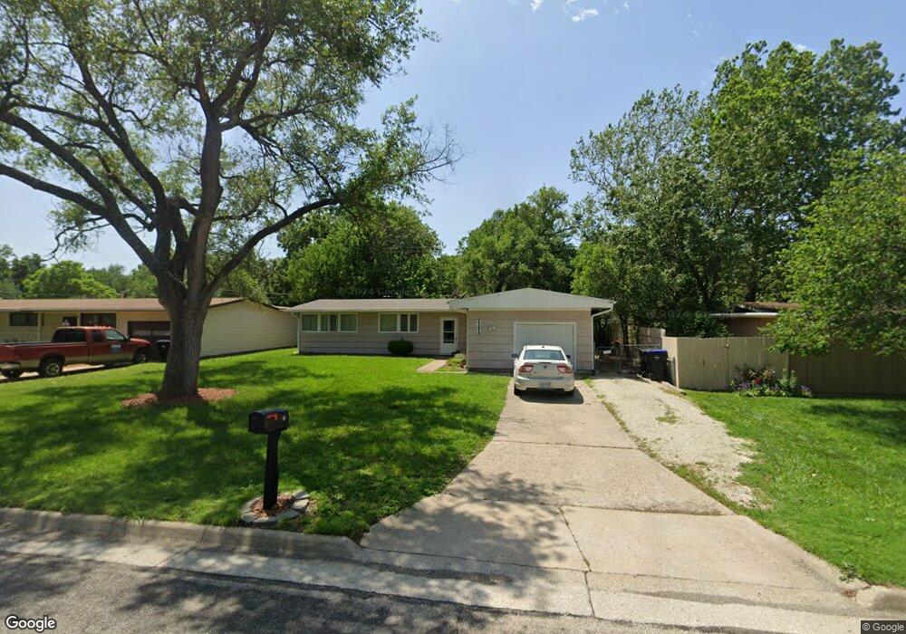 3385 SW Mayo Ave, Topeka, KS 66611 - photo 1