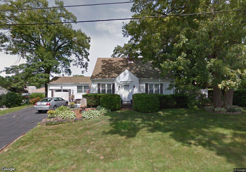 291 Colonial Rd, Lawrence, MA 01843 - photo 1