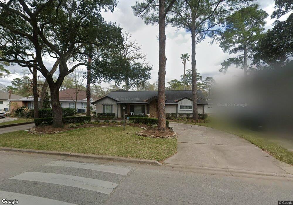 826 Wycliffe Dr, Houston, TX 77079 - photo 1