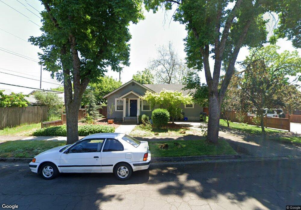 858 Clark St, Eugene, OR 97402 - photo 1
