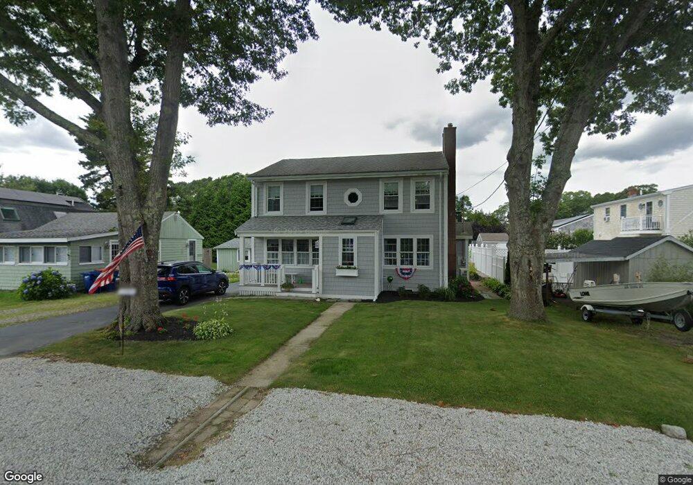 7 Spruce St, Mattapoisett, MA 02739 - photo 1