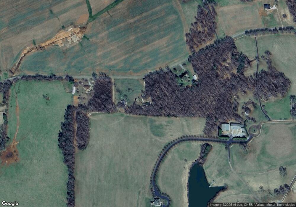 879 Snow Creek Rd, Statesville, NC 28625 - photo 1