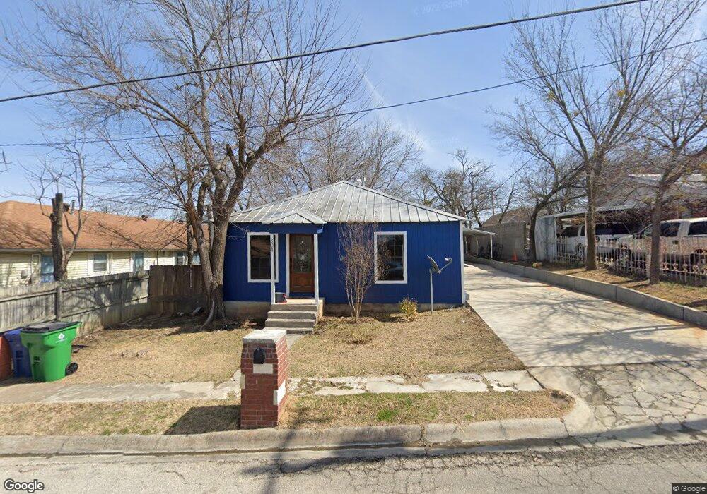 304 N State St, Decatur, TX 76234 - photo 1