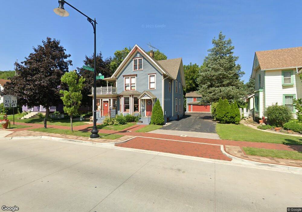 328 S Main St, Algonquin, IL 60102 - photo 1