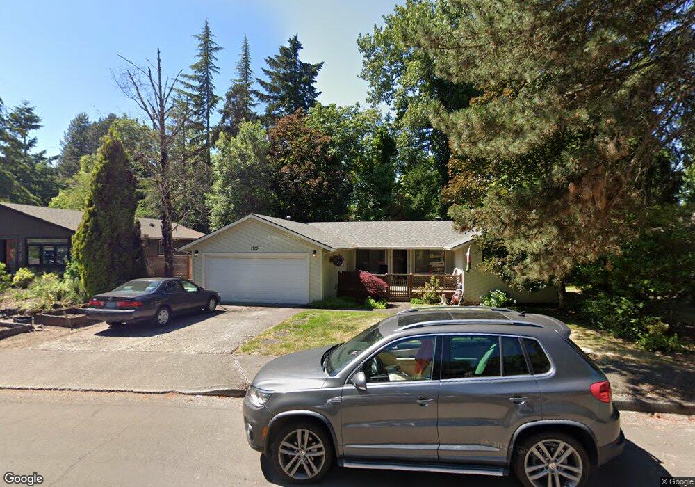 1715 Aspen Ct, Lake Oswego, OR 97034 - photo 1