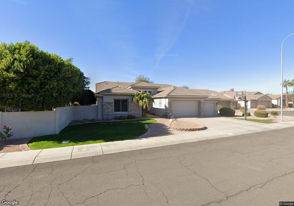 770 N Soho Place, Chandler, AZ 85225 - photo 1